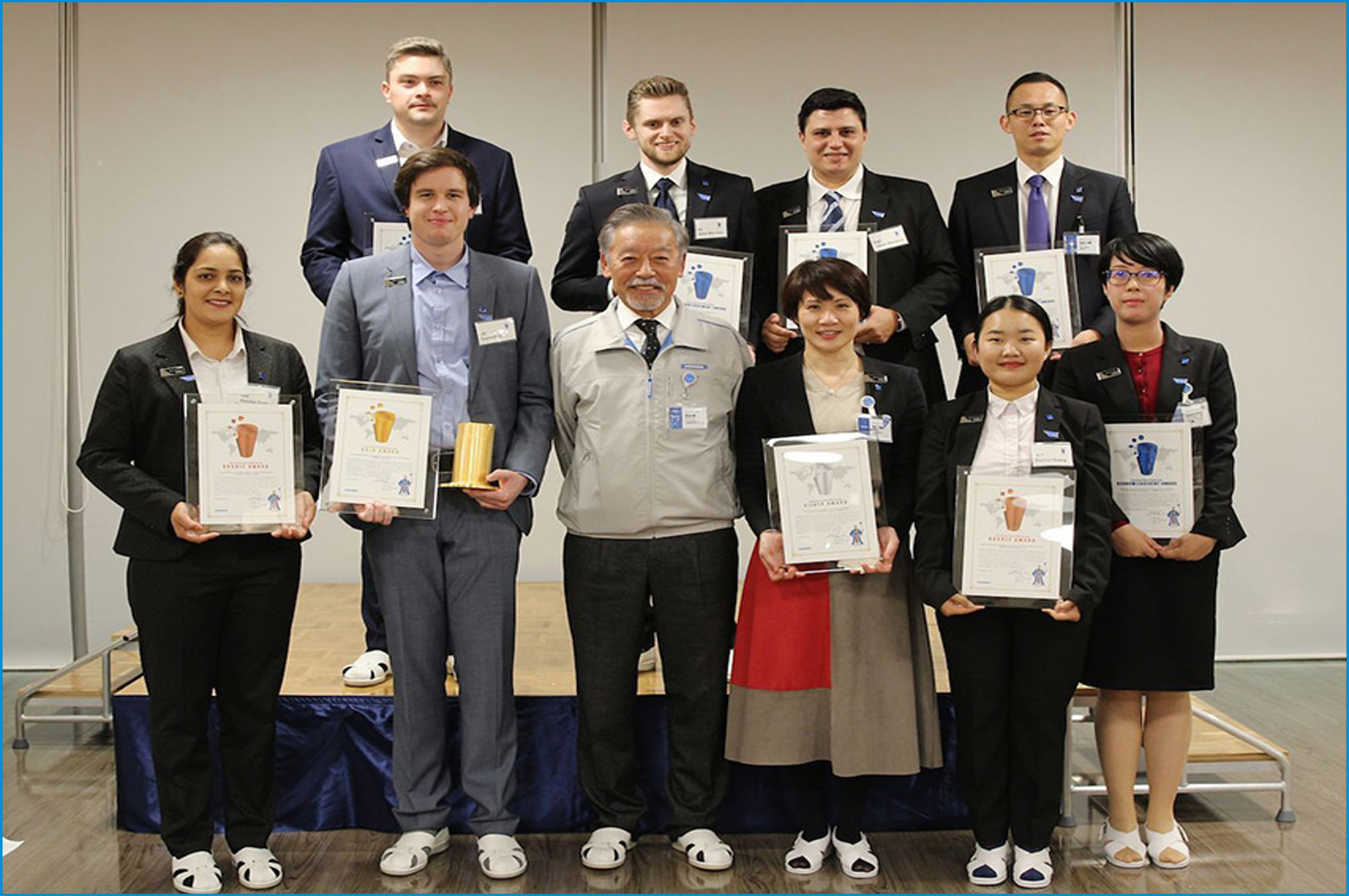 HORIBA India representative (leftmost) as BRONZE Winner of the BlackJack Award World Cup 2019. A group picture with Mr. Atsushi Horiba